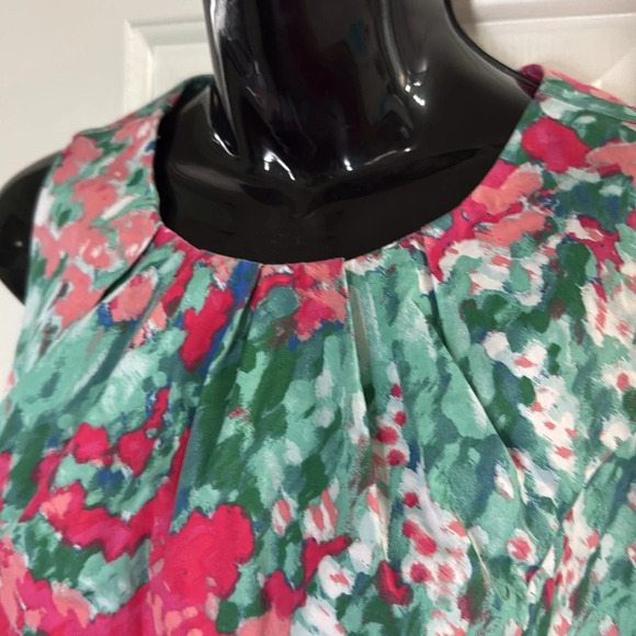 Talbots Pleated Floral Printed Watercolor A-Line Dress. Pink & Green Size 4 - Picture 4 of 7
